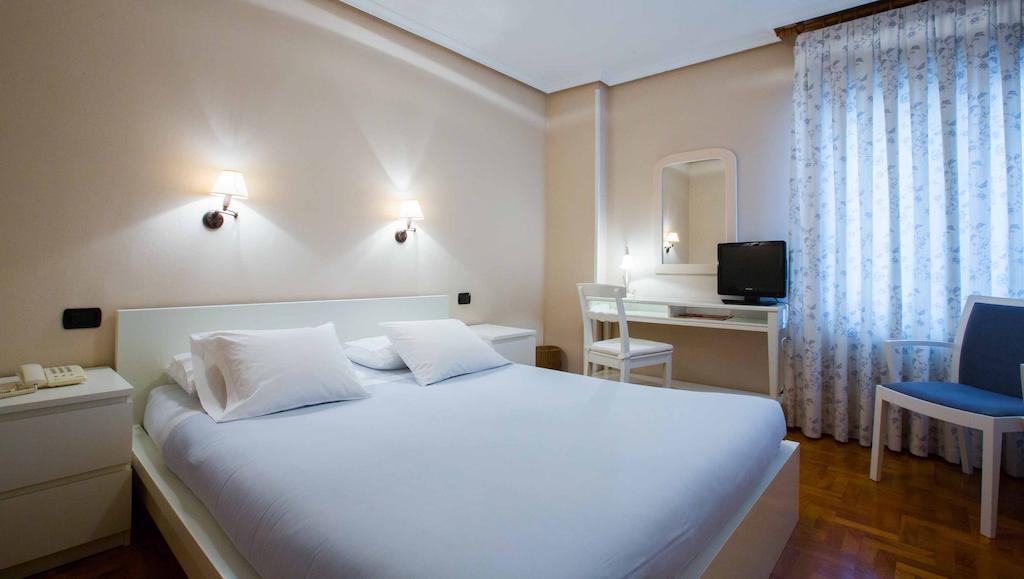 Hotel Casa Camila Овьедо Экстерьер фото